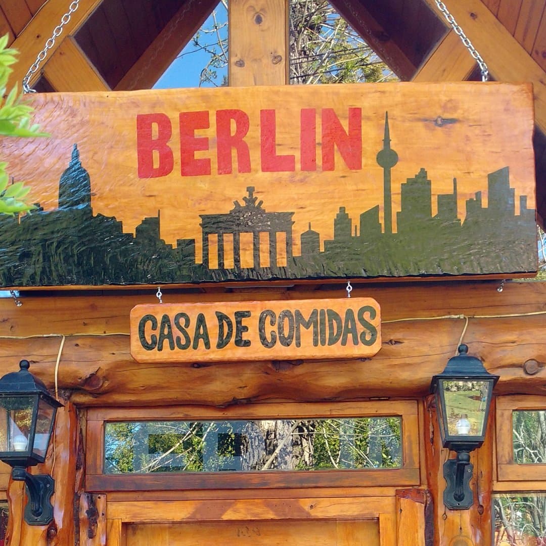 Logo de Berlin Casa de Comidas