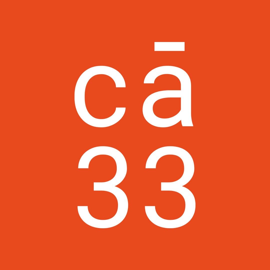 Logo de Cápsula 33